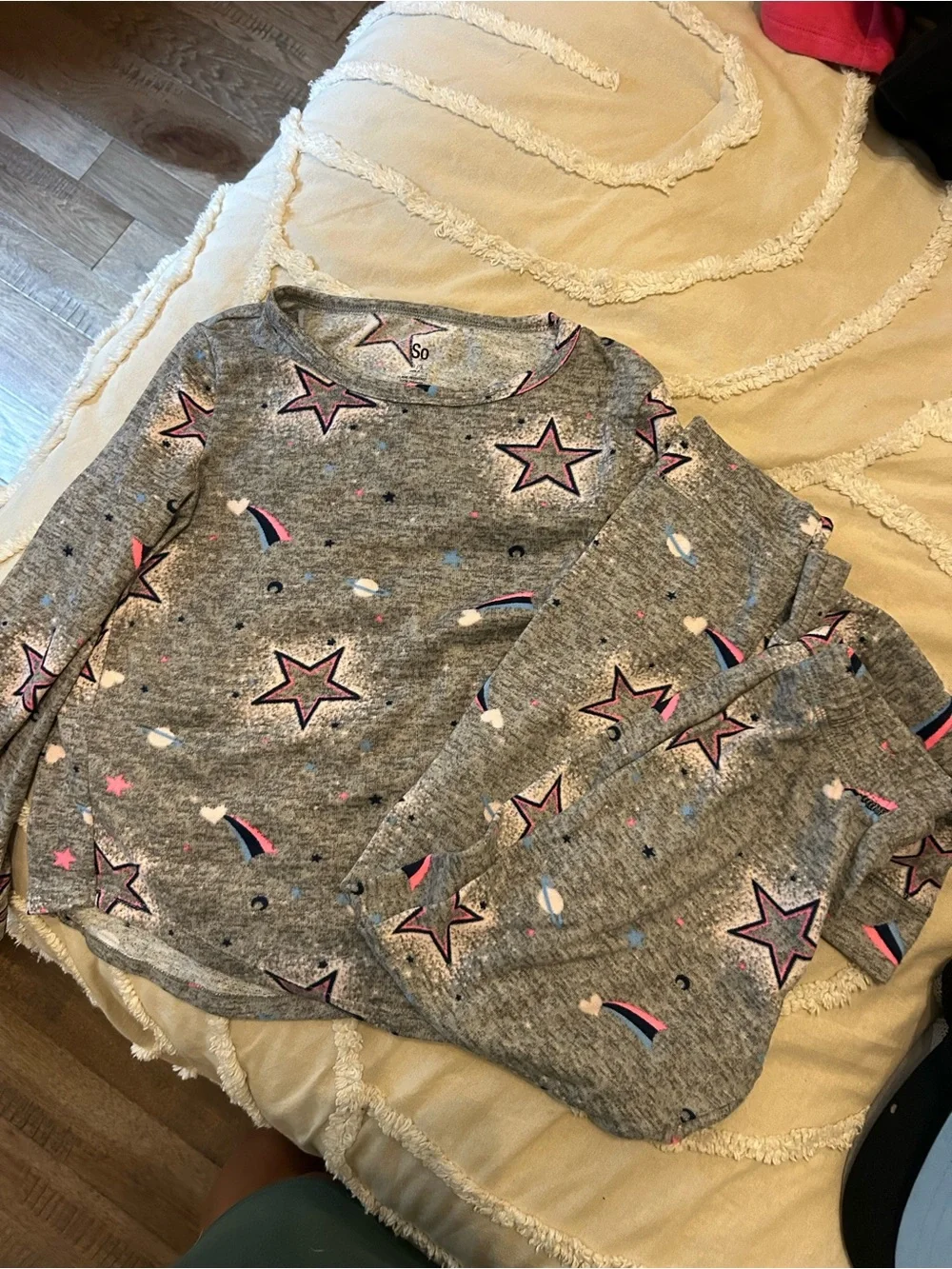 SO Girls' Grey Pajama Set with Purple Star Print